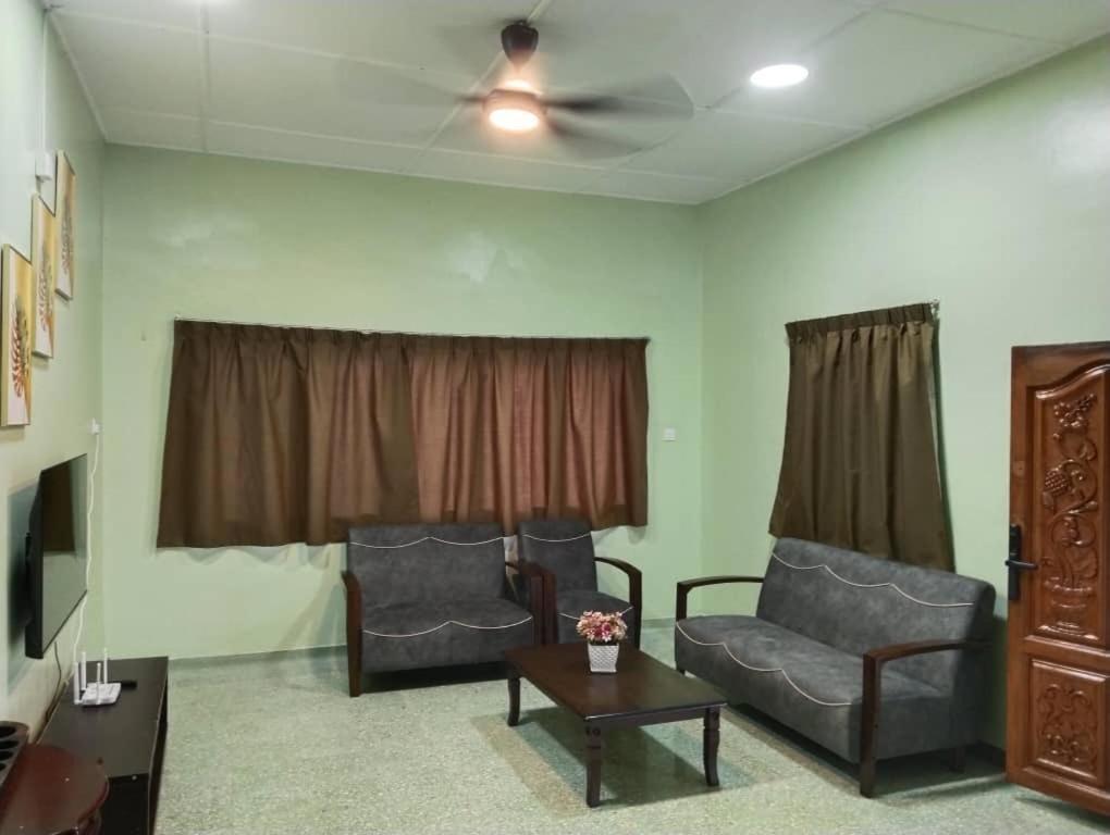 Homestay Klang Exterior foto